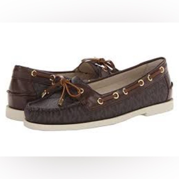 Michael Kors Shoes - Michael Kors Blair Moc boat Shoes brown leather size 9.5